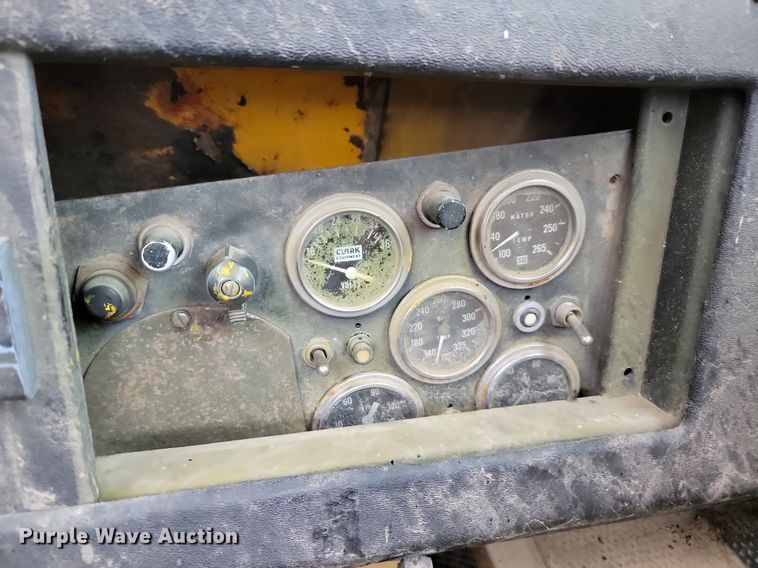 image for item DQ7480 1979 Clark 110-11B  elevating scraper