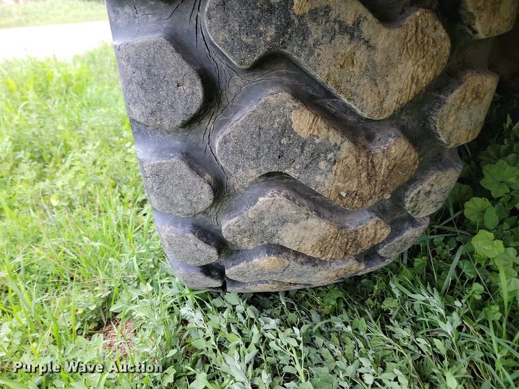 image for item DQ7480 1979 Clark 110-11B  elevating scraper