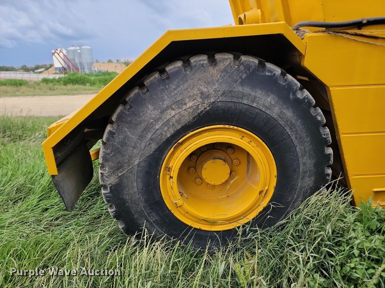 image for item DQ7480 1979 Clark 110-11B  elevating scraper