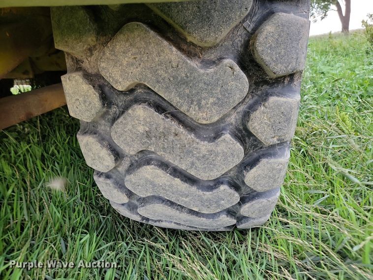 image for item DQ7480 1979 Clark 110-11B  elevating scraper