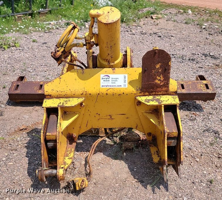 image for item DQ7497 Caterpillar No. 12  ripper/scarifier