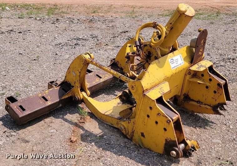 image for item DQ7497 Caterpillar No. 12  ripper/scarifier