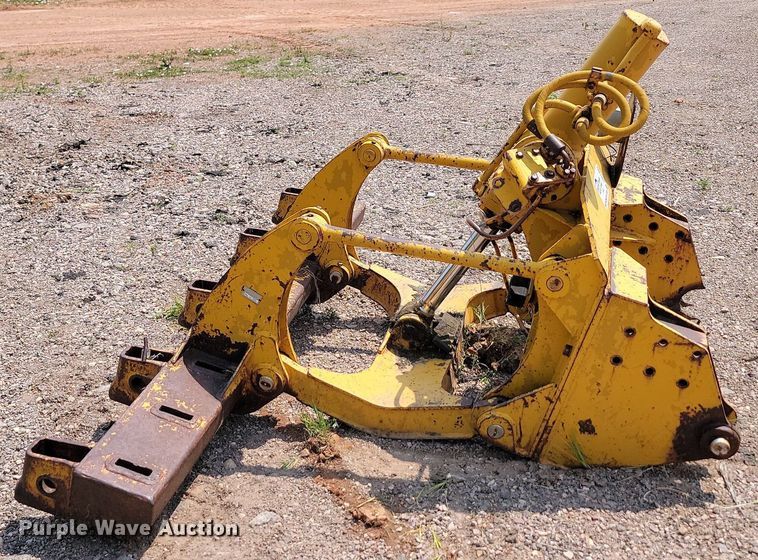 image for item DQ7497 Caterpillar No. 12  ripper/scarifier