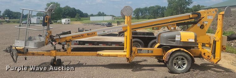 image for item DQ7530 2014 Haulotte 3632T  boom lift