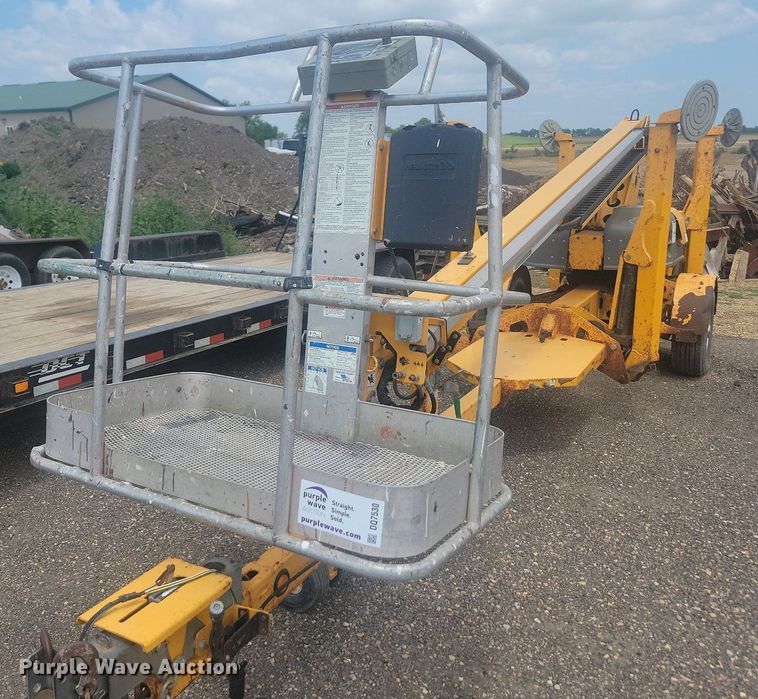 image for item DQ7530 2014 Haulotte 3632T  boom lift