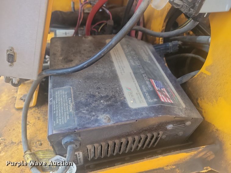 image for item DQ7530 2014 Haulotte 3632T  boom lift