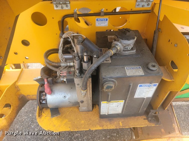 image for item DQ7530 2014 Haulotte 3632T  boom lift