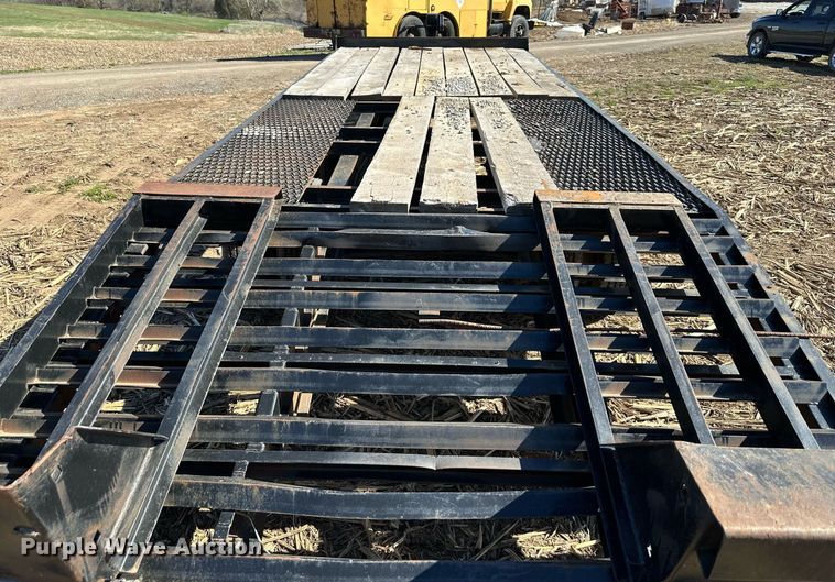 image for item DR5174 1994 Talbert  equipment trailer