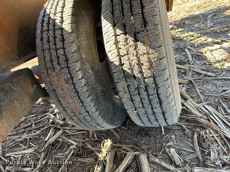 image for item DR5174 1994 Talbert  equipment trailer