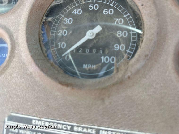 image for item DR5175 1975 Ford  fuel truck