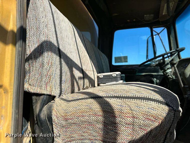 image for item DR5175 1975 Ford  fuel truck