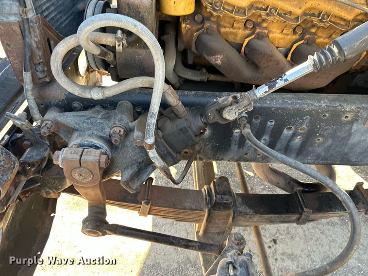 image for item DR5175 1975 Ford  fuel truck