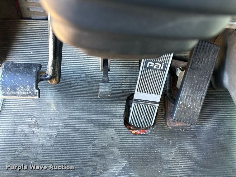 image for item DR5176 2003 Kenworth T600  semi truck