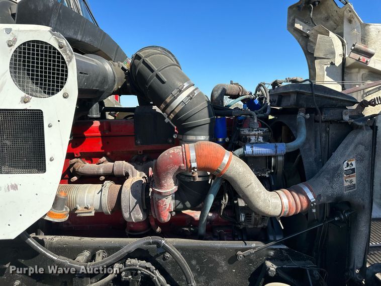 image for item DR5176 2003 Kenworth T600  semi truck