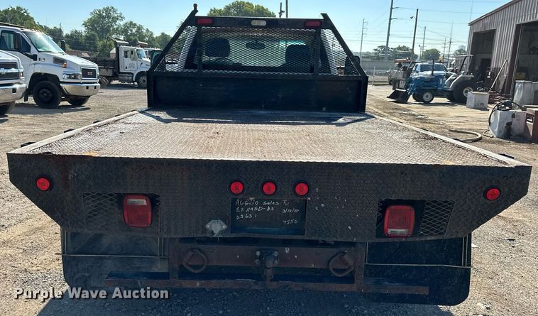 image for item DS2045 2008 GMC Sierra 3500HD  flatbed pickup truck