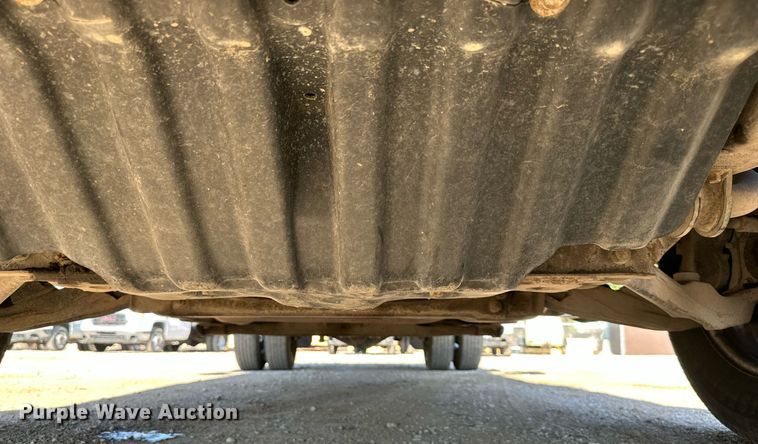 image for item DS2045 2008 GMC Sierra 3500HD  flatbed pickup truck