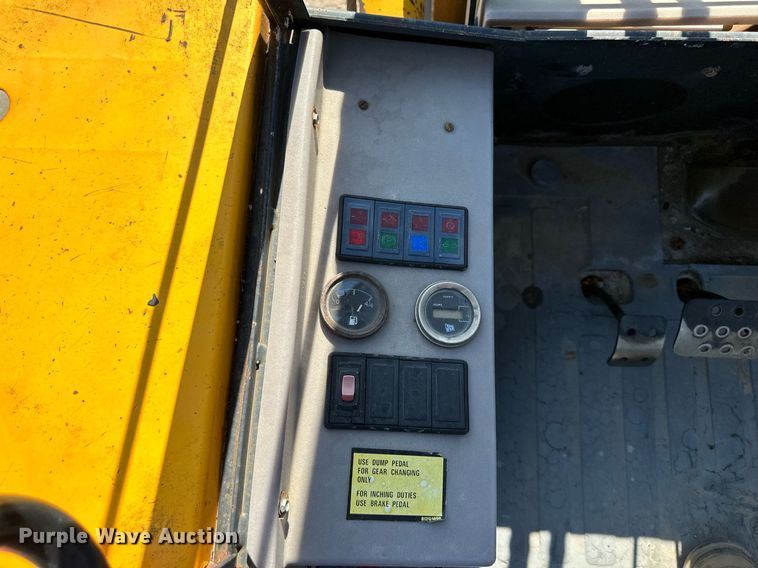 image for item DS2052 1998 JCB  forklift