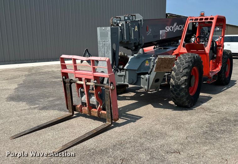 image for item DS2070 2018 Skyjack SJ1056 TH  telehandler