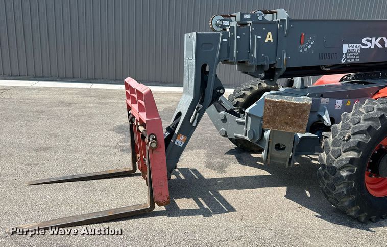 image for item DS2070 2018 Skyjack SJ1056 TH  telehandler