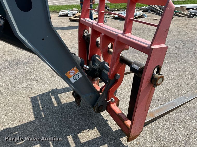 image for item DS2070 2018 Skyjack SJ1056 TH  telehandler