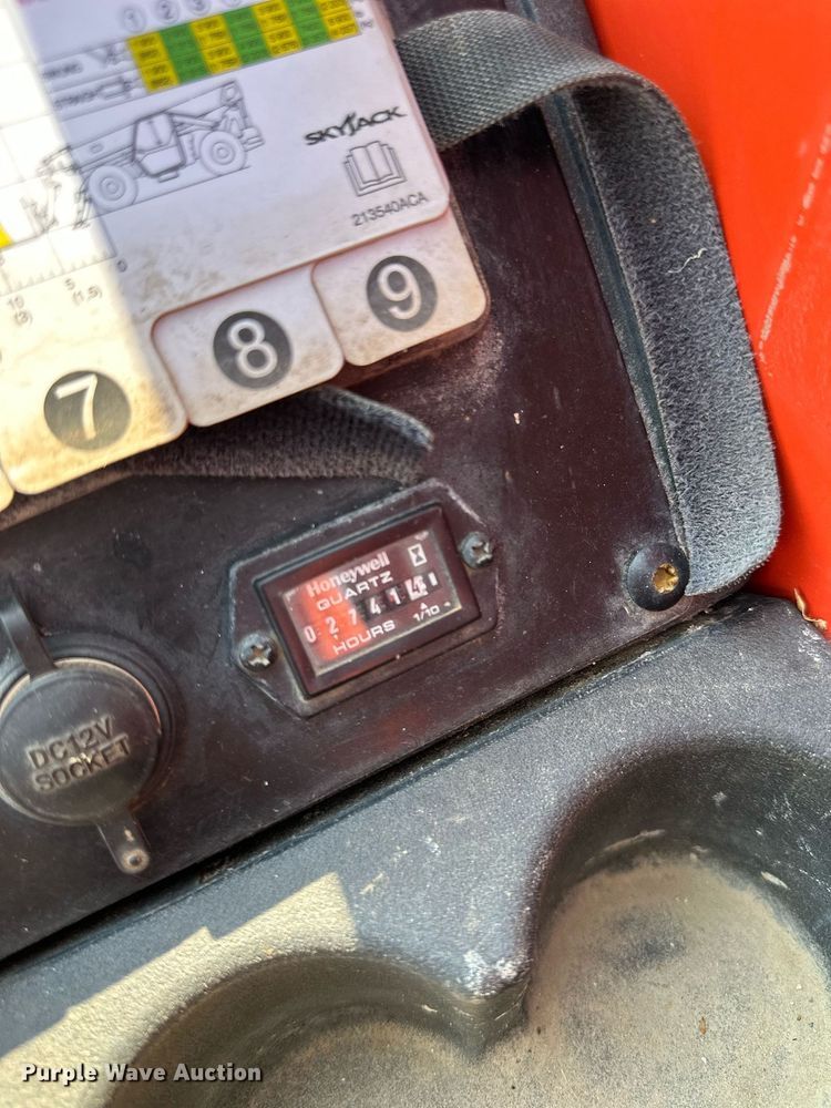 image for item DS2070 2018 Skyjack SJ1056 TH  telehandler