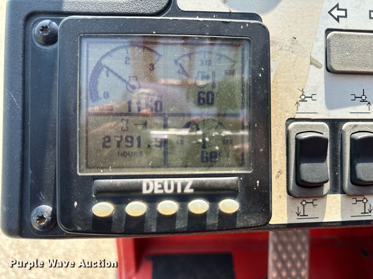 image for item DS2070 2018 Skyjack SJ1056 TH  telehandler