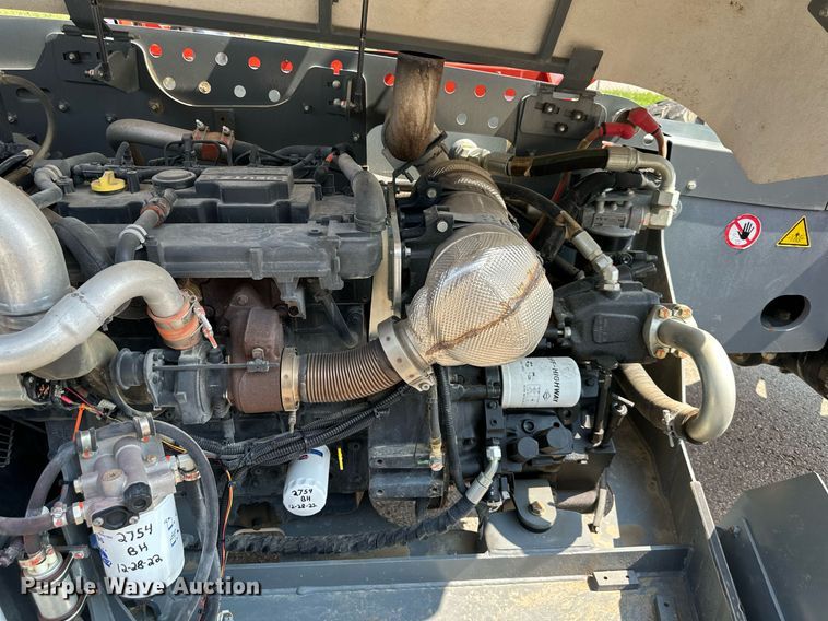 image for item DS2070 2018 Skyjack SJ1056 TH  telehandler