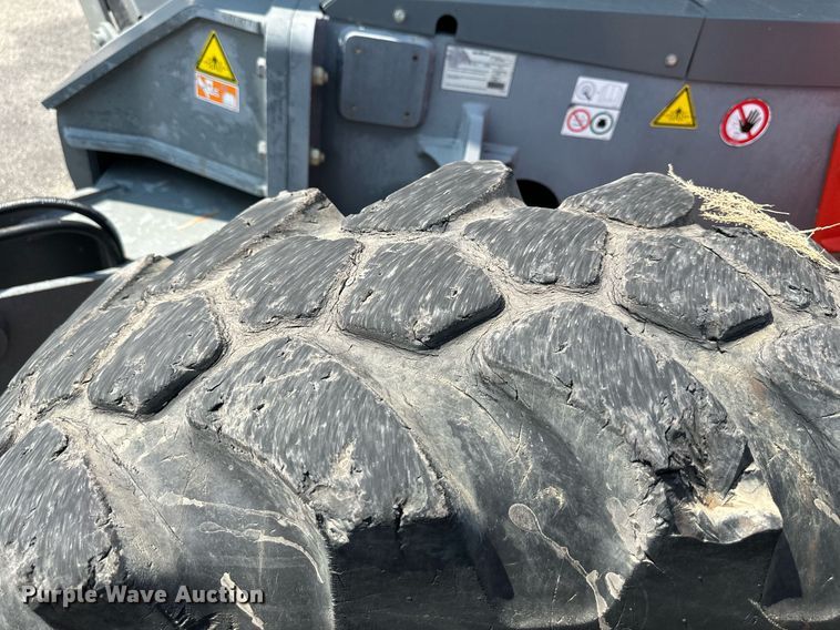 image for item DS2070 2018 Skyjack SJ1056 TH  telehandler