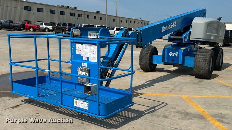 image for item DS2071 2014 Genie S-65  boom lift