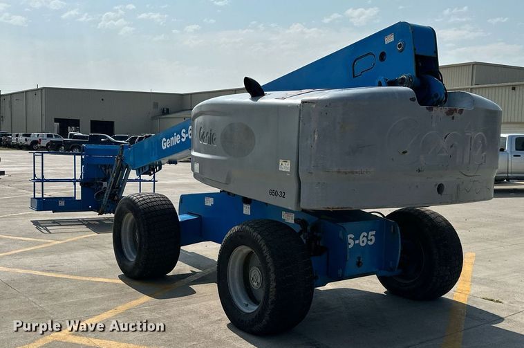 image for item DS2071 2014 Genie S-65  boom lift