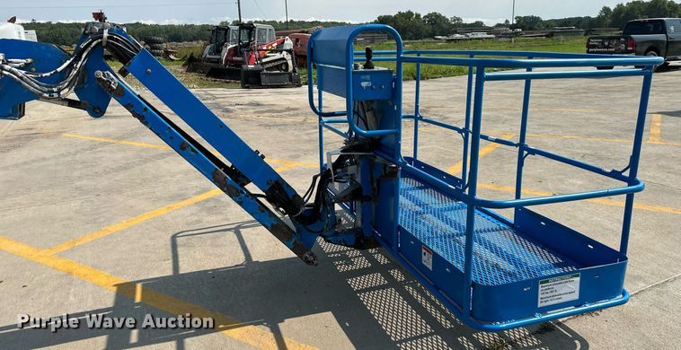 image for item DS2071 2014 Genie S-65  boom lift