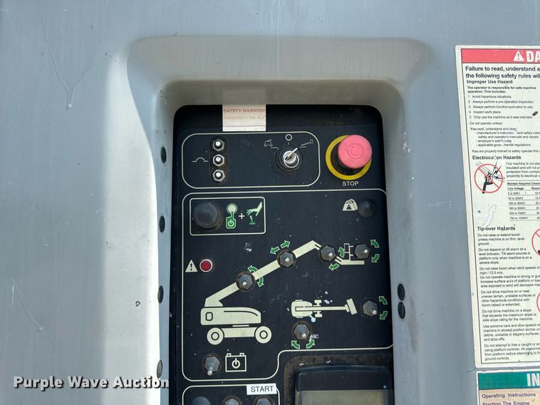 image for item DS2071 2014 Genie S-65  boom lift