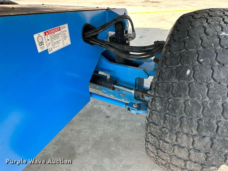 image for item DS2071 2014 Genie S-65  boom lift