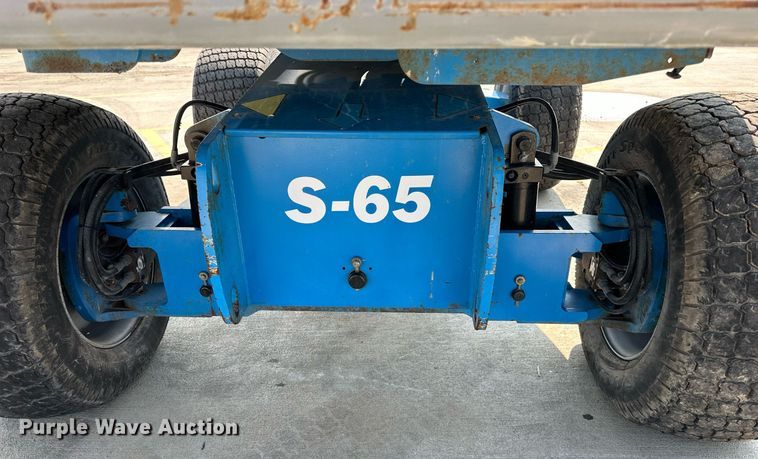 image for item DS2071 2014 Genie S-65  boom lift