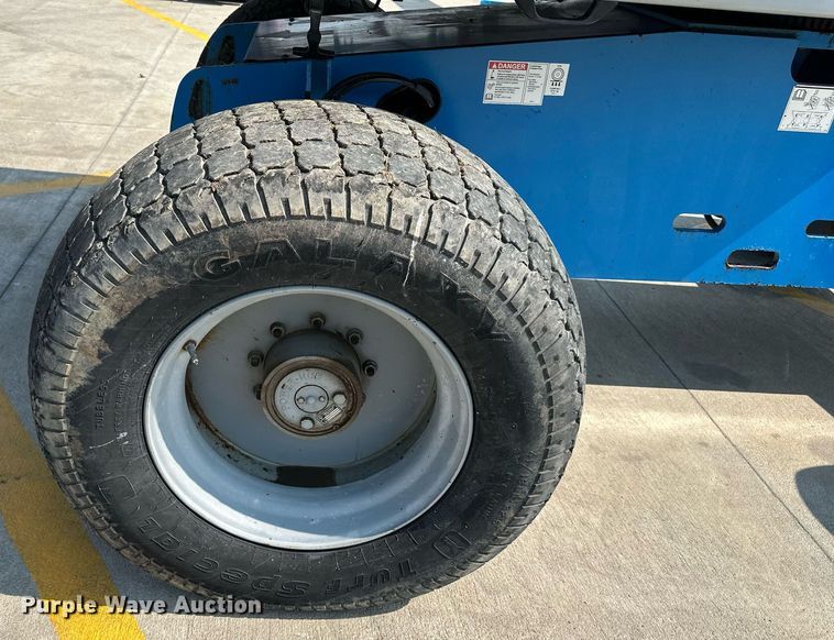 image for item DS2071 2014 Genie S-65  boom lift