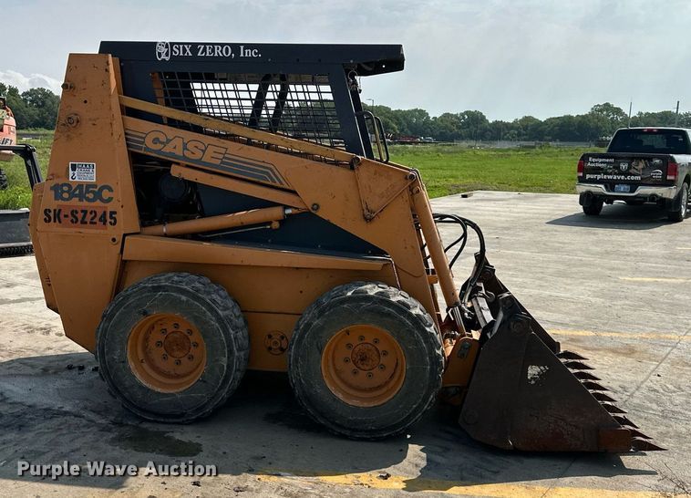 image for item DS2073 2001 Case 1845C  skid steer loader