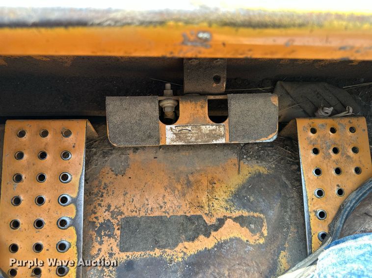 image for item DS2073 2001 Case 1845C  skid steer loader