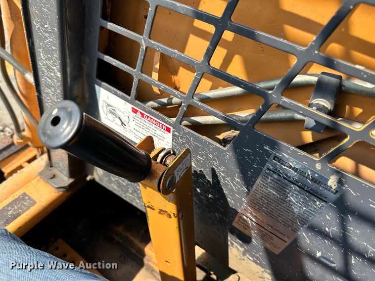 image for item DS2073 2001 Case 1845C  skid steer loader