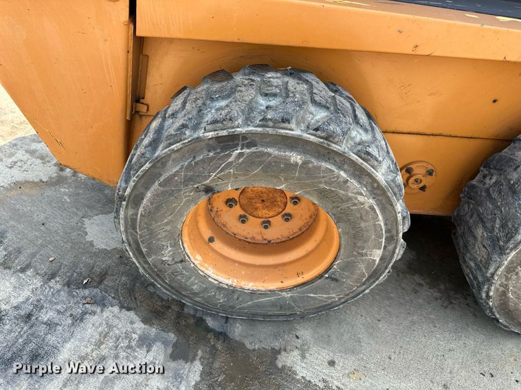 image for item DS2073 2001 Case 1845C  skid steer loader