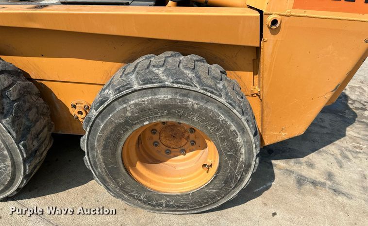 image for item DS2073 2001 Case 1845C  skid steer loader