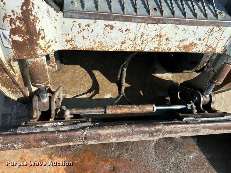 image for item DS2074 2007 Takeuchi TL140  tracked skid steer loader