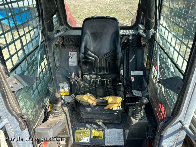 image for item DS2074 2007 Takeuchi TL140  tracked skid steer loader