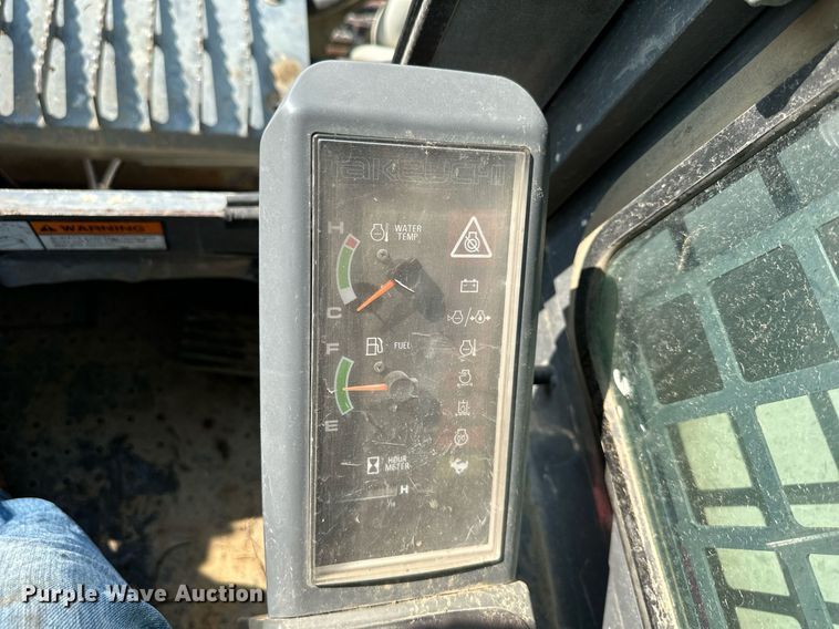 image for item DS2074 2007 Takeuchi TL140  tracked skid steer loader