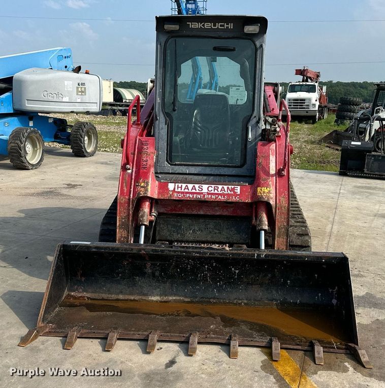 image for item DS2075 2015 Takeuchi TL12  tracked skid steer loader