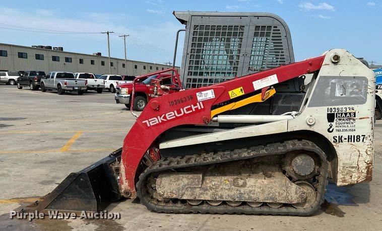 image for item DS2075 2015 Takeuchi TL12  tracked skid steer loader