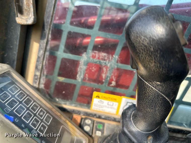 image for item DS2075 2015 Takeuchi TL12  tracked skid steer loader