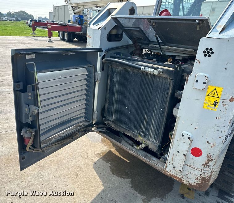 image for item DS2075 2015 Takeuchi TL12  tracked skid steer loader