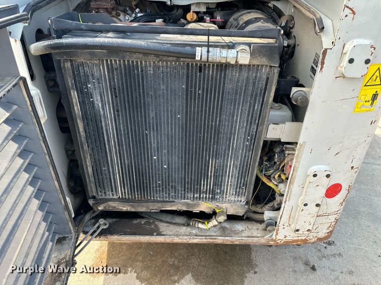 image for item DS2075 2015 Takeuchi TL12  tracked skid steer loader