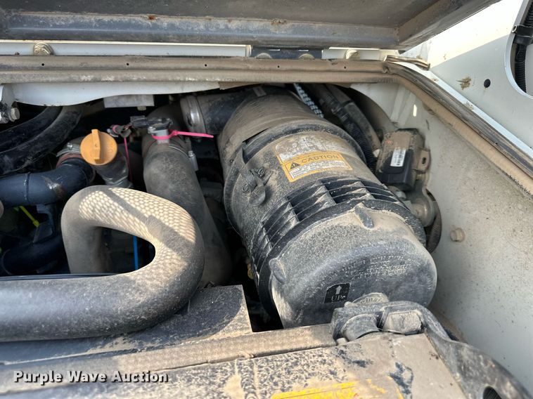 image for item DS2075 2015 Takeuchi TL12  tracked skid steer loader