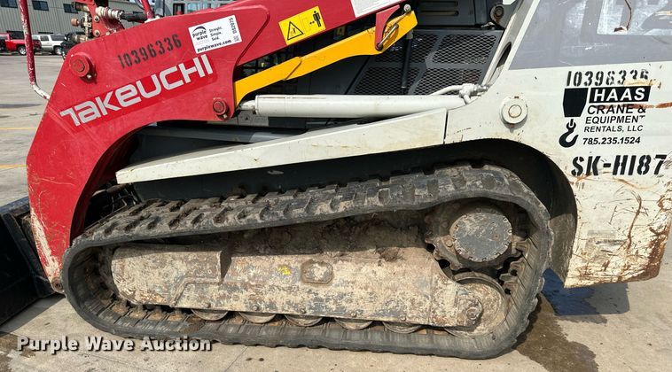 image for item DS2075 2015 Takeuchi TL12  tracked skid steer loader